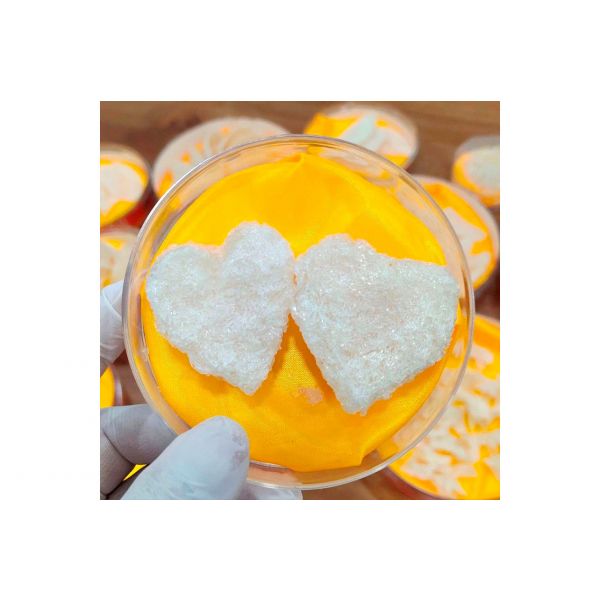 燕饼 / Love-shaped bird nest biscuit